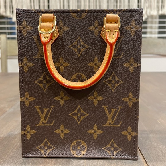 Louis Vuitton Petit Sac Plat - Picture 2 of 6